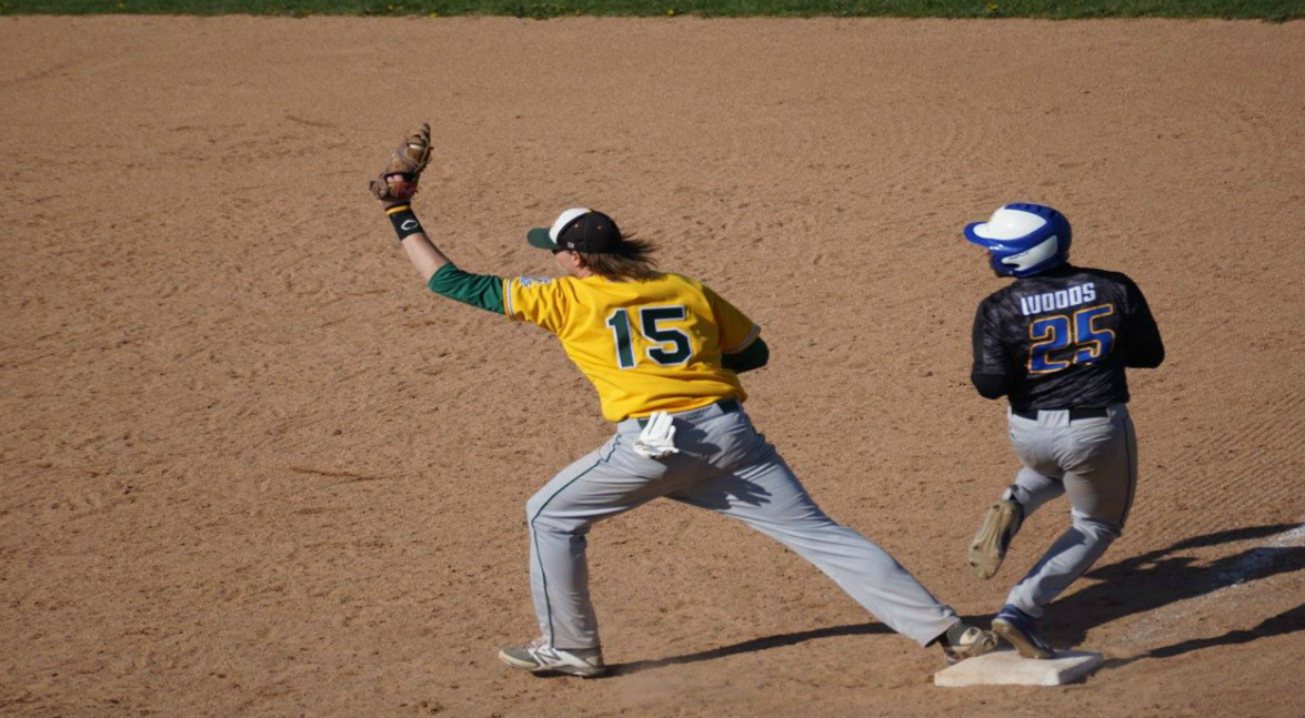 Men's Baseball vs Genesee CC