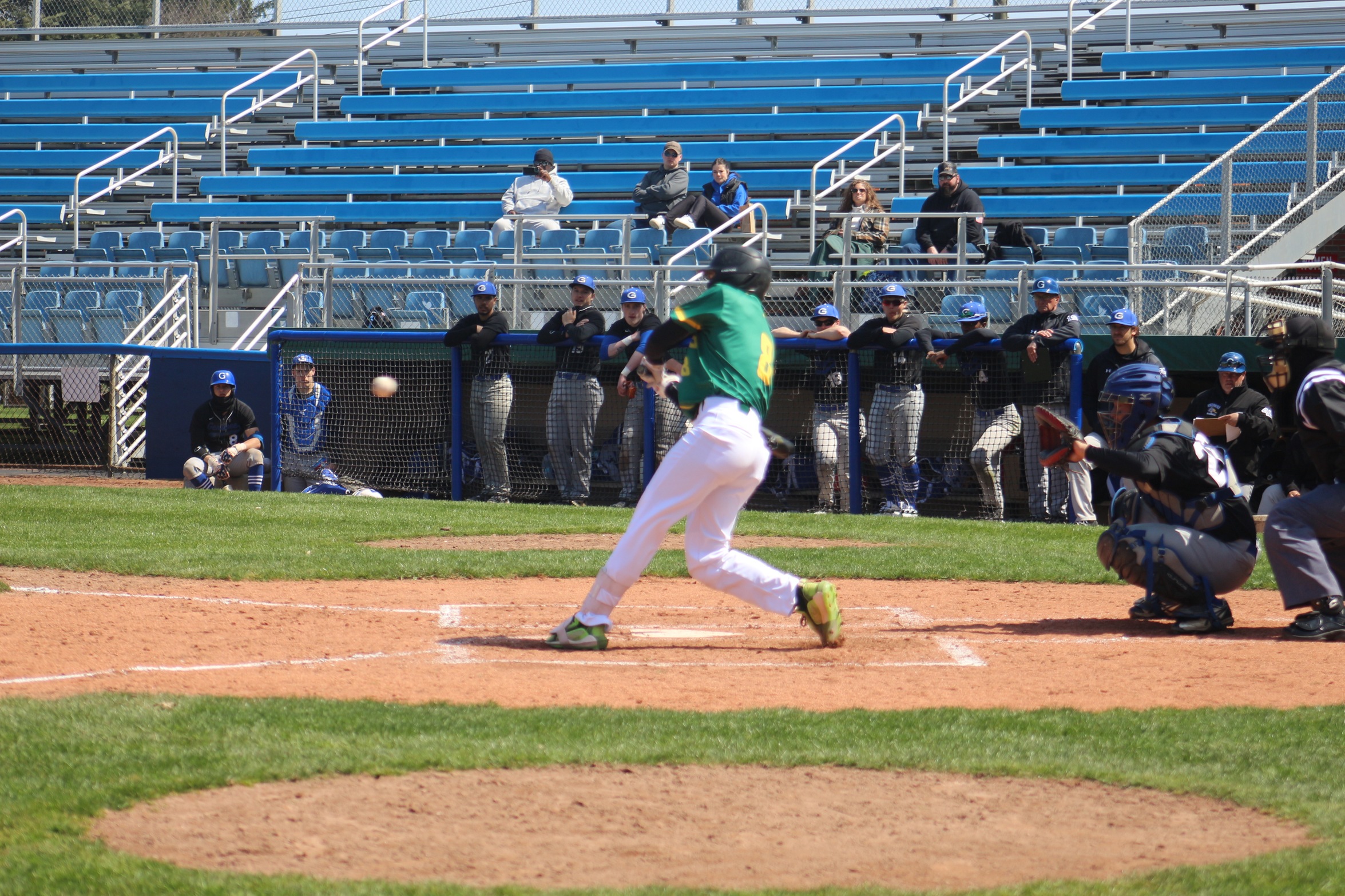 Jayhawks Drop Doubleheader To The Cougars