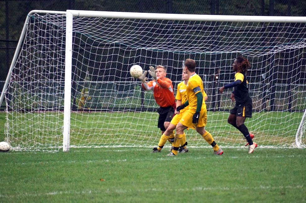 men's soccer vs Monroe CC