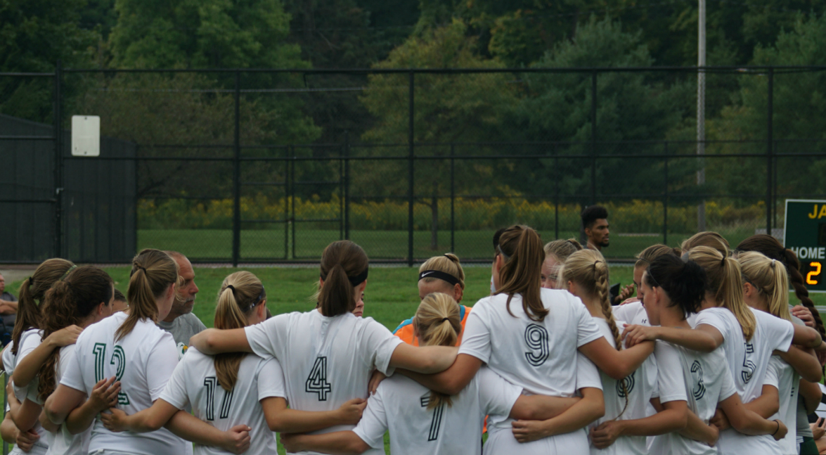 Jayhawks Come From Behind In Season Finale