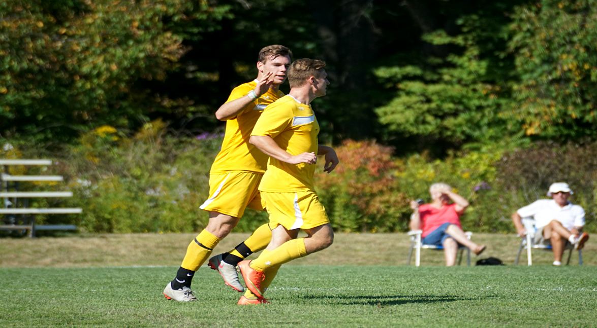 Men's soccer vs Cayuga CC